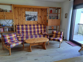 Appartement standard avec balcon, parking et ascenseur à Albiez-Montrond - FR-1-618-9